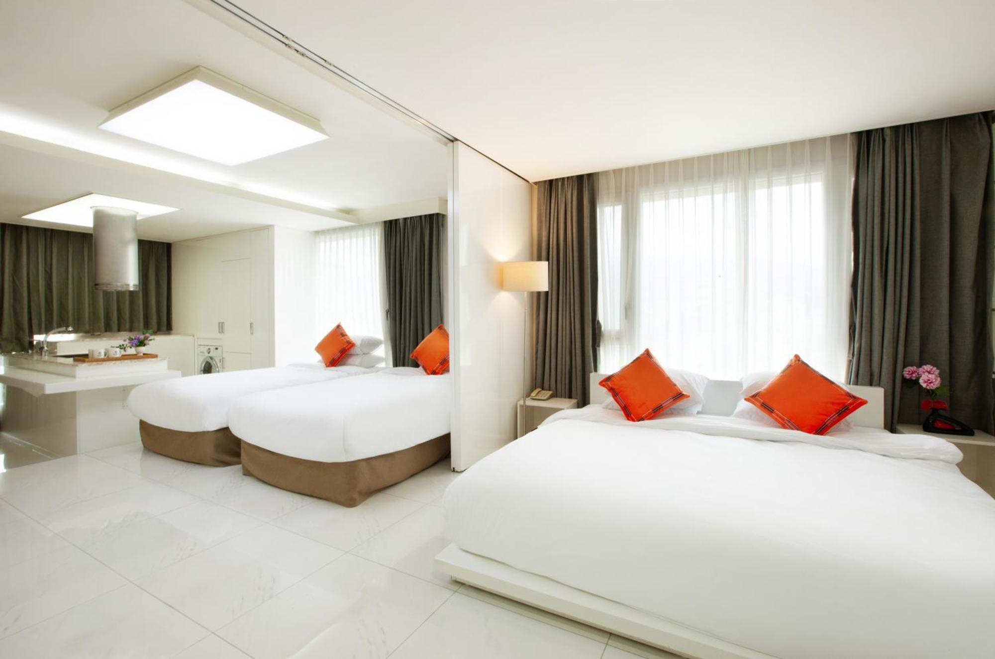 Shin Shin Hotel Jeju Ocean Seogwipo Extérieur photo