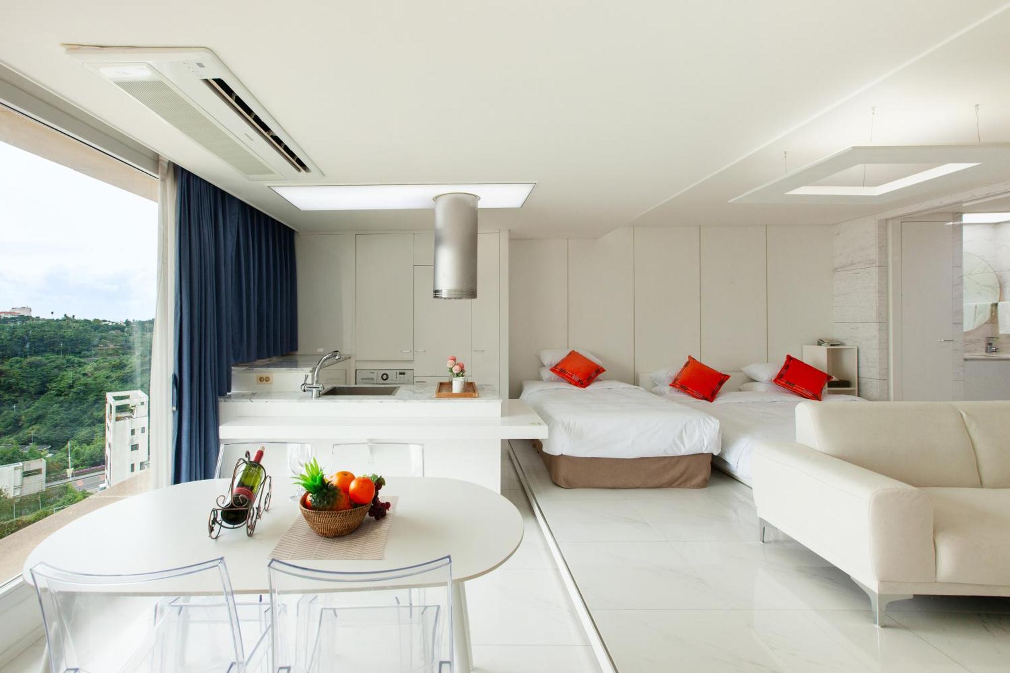 Shin Shin Hotel Jeju Ocean Seogwipo Extérieur photo
