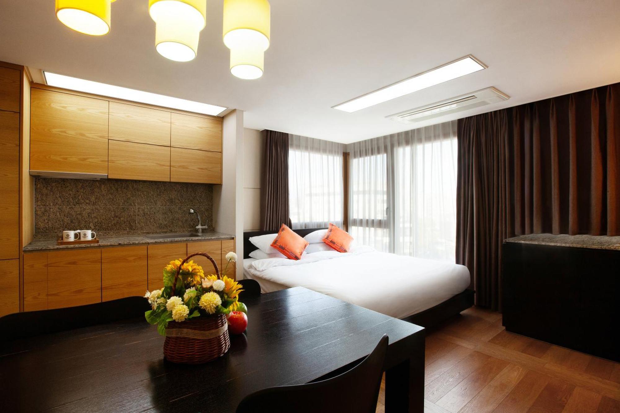 Shin Shin Hotel Jeju Ocean Seogwipo Extérieur photo